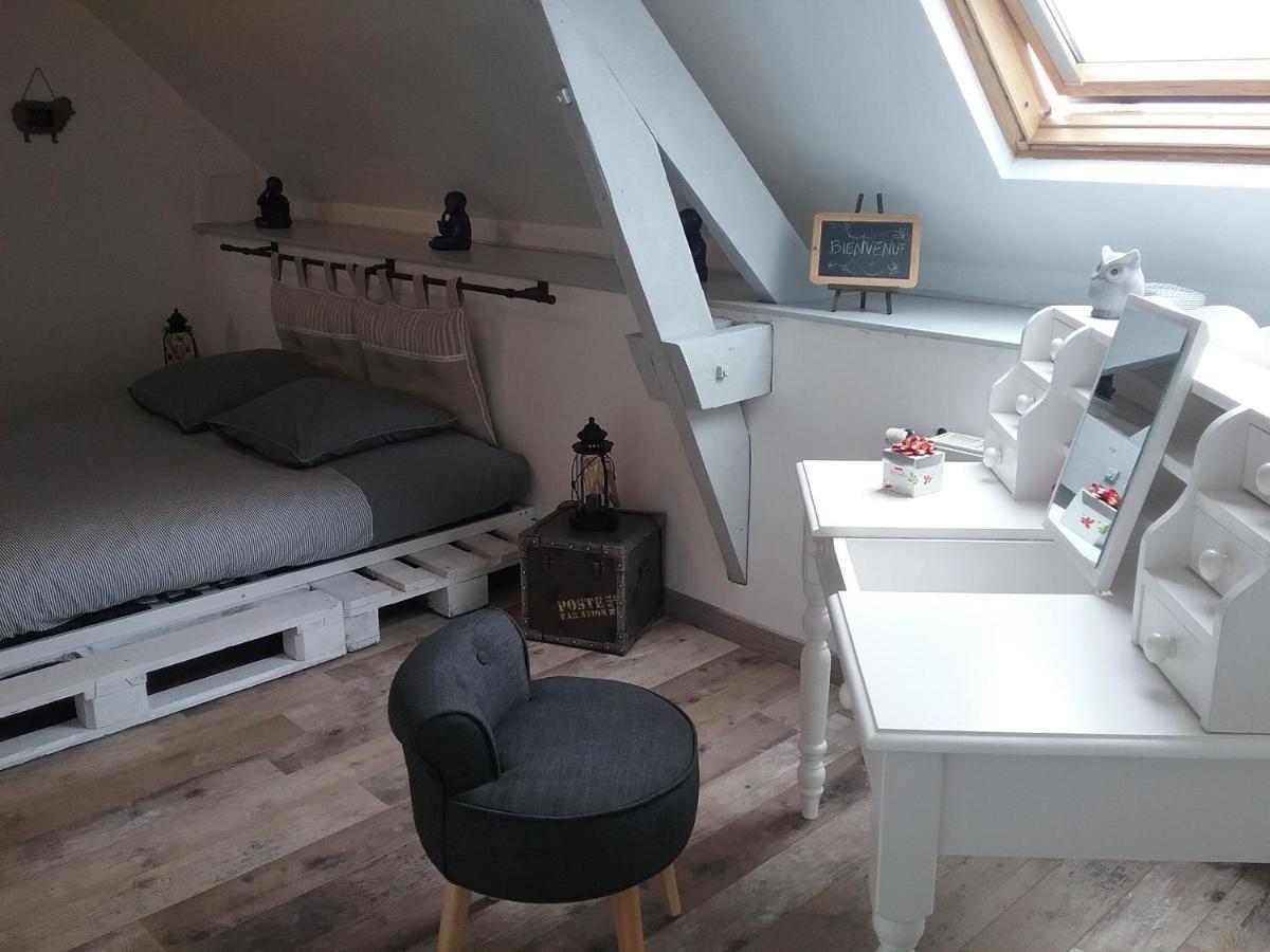 Chambre D'Hotes "Coquelicot" Nurlu エクステリア 写真
